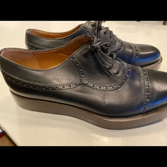 Gucci | Shoes | Gucci Mens Lace Up Leather Oxford Size 1  display picture 3